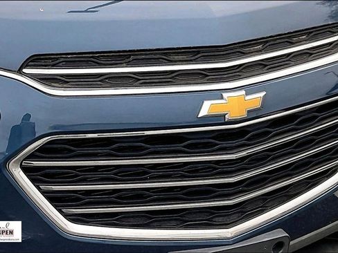 Used 2017 Chevrolet Equinox LT image 26