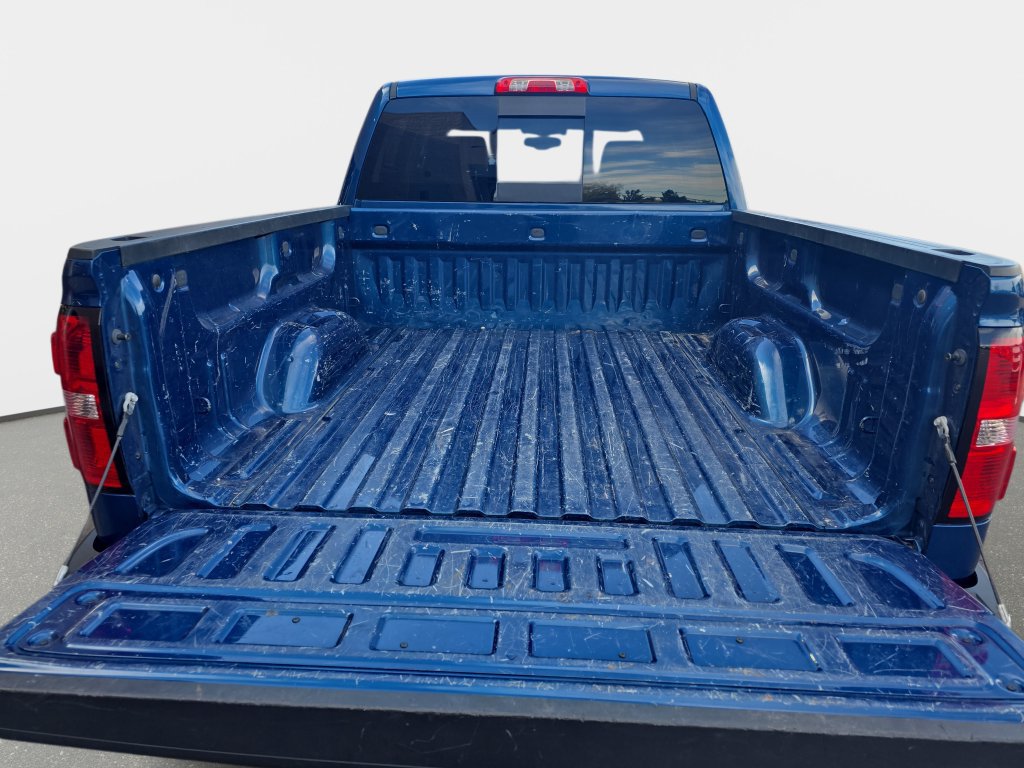 Used 2015 GMC Sierra 1500 SLT w/ SLT Preferred Package AWD/4WD image 14