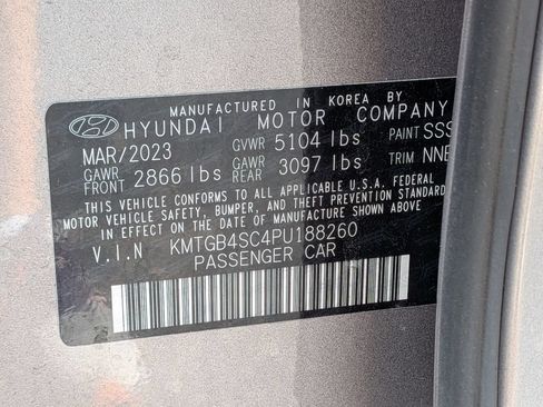 Used 2023 Genesis G80 2.5T RWD image 32