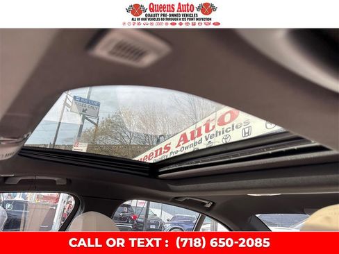 Used 2021 BMW 330i xDrive Sedan w/ Convenience Package image 25