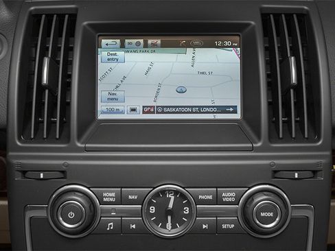 Used 2014 Land Rover LR2 AWD/4WD image 19