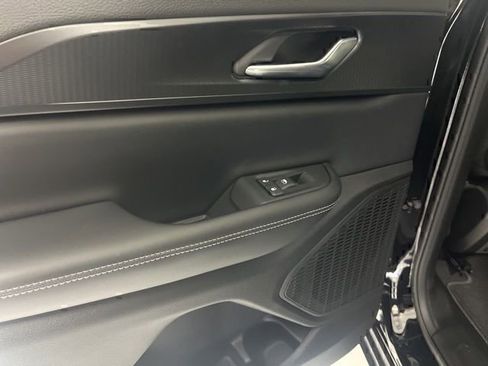 New 2025 Jeep Grand Cherokee Laredo image 27