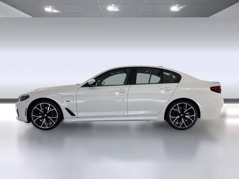 Certified 2023 BMW 530e w/ M Sport Package image 2
