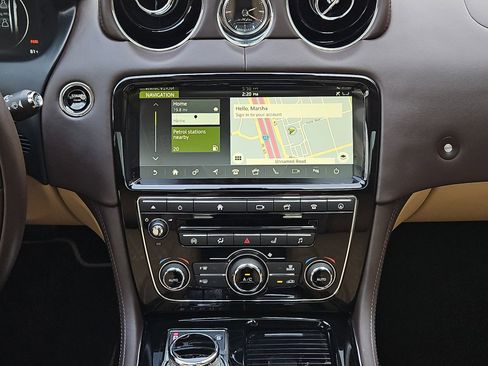 Used 2018 Jaguar XJ L Portfolio image 15