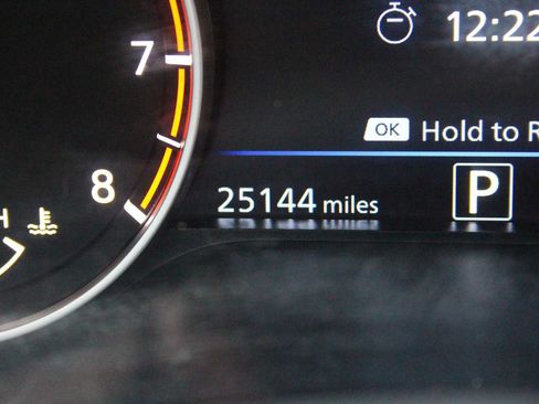 Used 2025 Nissan Altima 2.5 SV FWD image 38