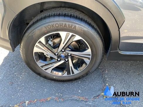 Used 2025 Subaru Crosstrek 2.0i Premium AWD/4WD image 11
