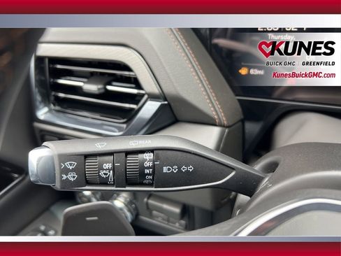 New 2026 GMC Yukon XL AT4 image 19