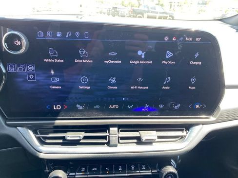 Used 2025 Chevrolet Equinox EV LT w/ Comfort Package AWD/4WD image 18