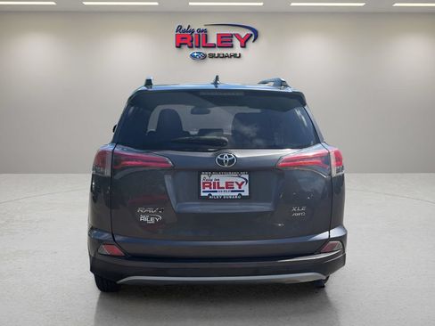 Used 2017 Toyota RAV4 XLE AWD/4WD image 4
