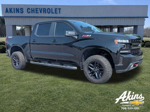 Used 2022 Chevrolet Silverado 1500 LT Trail Boss AWD/4WD image 1