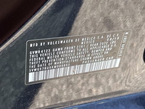 Used 2019 Volkswagen Jetta SEL Premium FWD image 35