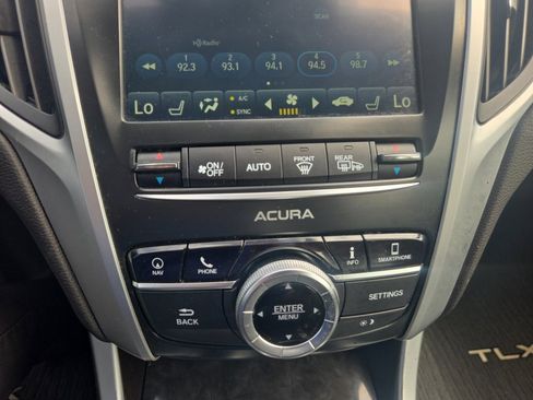Used 2018 Acura TLX V6 SH-AWD w/ Technology Pkg image 22