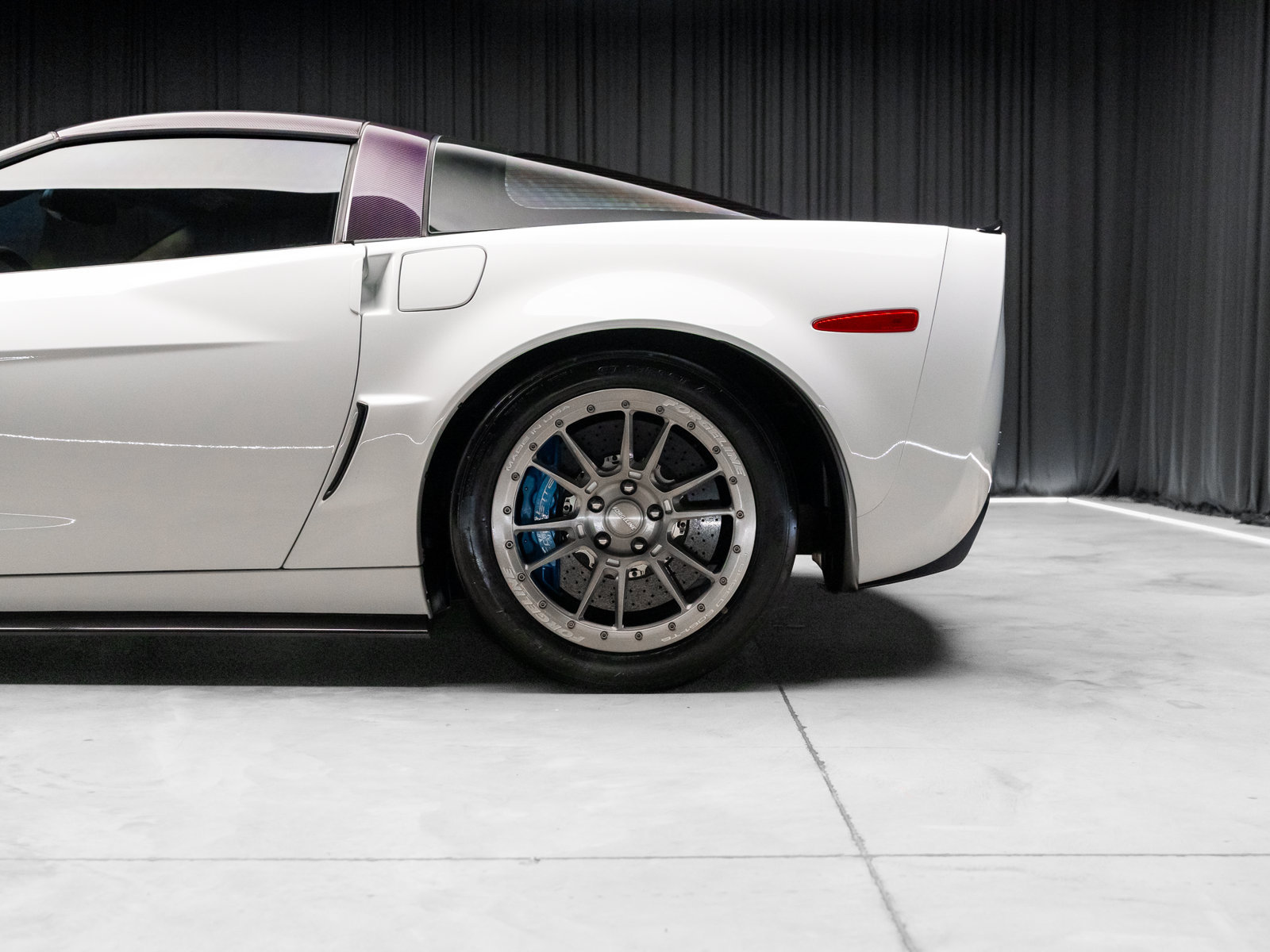 Used 2013 Chevrolet Corvette ZR1 w/ 3ZR Preferred Equipment Group RWD image 33