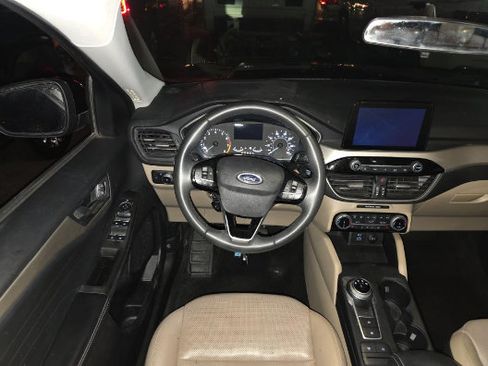 Used 2022 Ford Escape SEL AWD/4WD image 10
