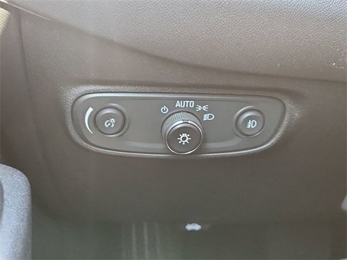 Certified 2024 Chevrolet Equinox Premier image 17