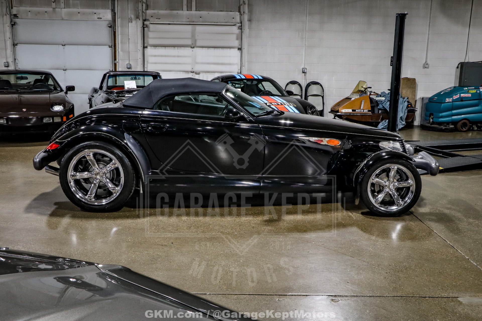 Used 1999 Plymouth Prowler RWD image 8