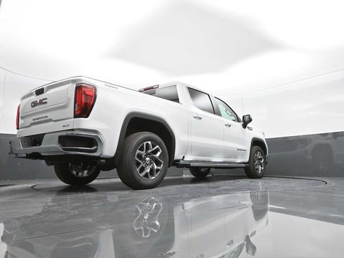 New 2026 GMC Sierra 1500 SLT w/ SLT Premium Package image 32
