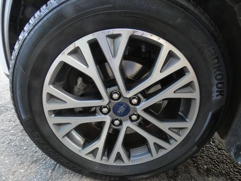 Used 2022 Ford Escape SEL AWD/4WD image 8
