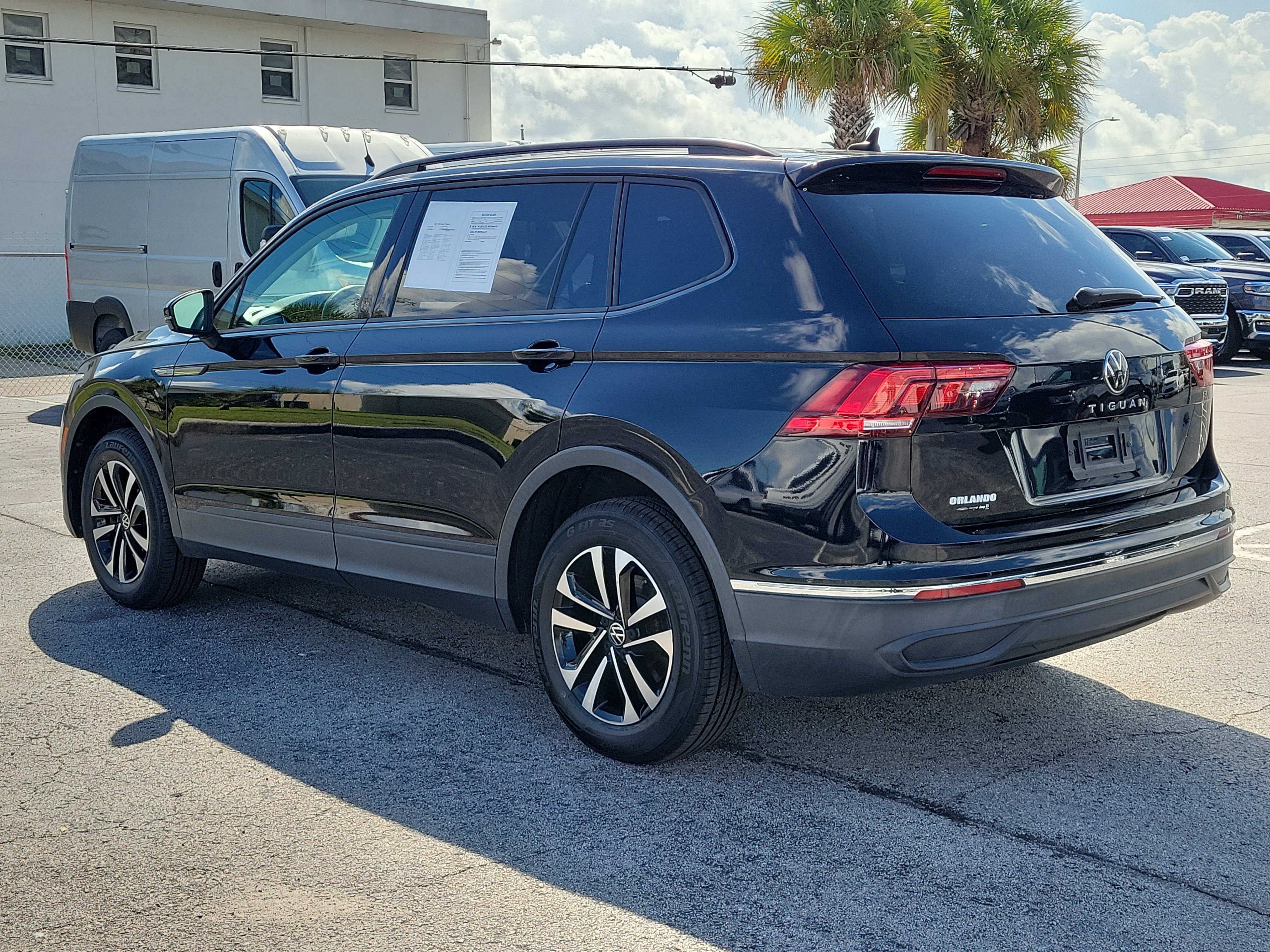Used 2022 Volkswagen Tiguan S FWD image 5