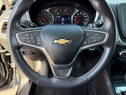 Used 2022 Chevrolet Equinox LT image 16