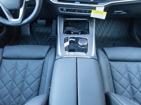 New 2025 BMW X5 xDrive40i image 26