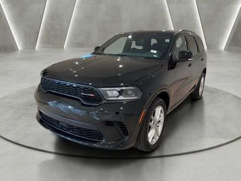Used 2024 Dodge Durango GT AWD/4WD image 3