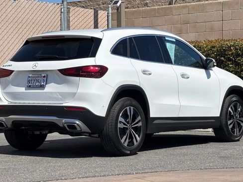 Used 2025 Mercedes-Benz GLA 250 image 4