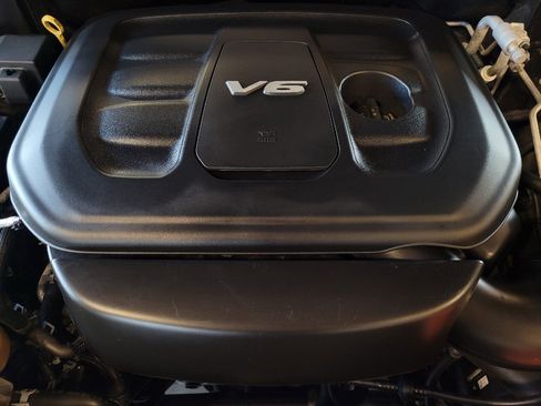 Used 2019 Jeep Grand Cherokee Limited RWD image 30
