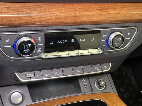 Certified 2023 Audi Q5 2.0T Premium w/ Convenience Package image 32