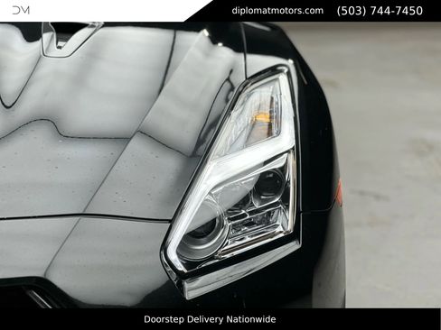 Used 2013 Nissan GT-R Black Edition image 13
