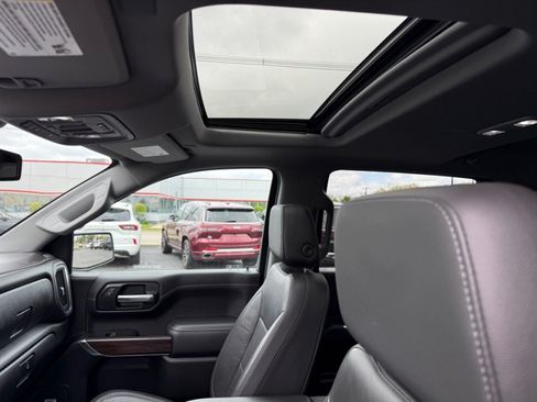 Used 2020 GMC Sierra 1500 SLT w/ SLT Premium Plus Package AWD/4WD image 10