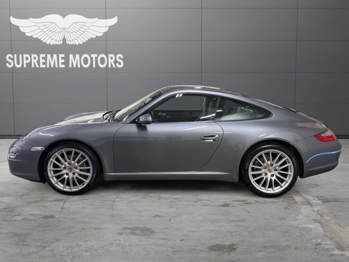 Used 2006 Porsche 911 Carrera RWD image 2