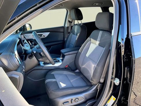 Used 2025 Chevrolet Blazer LT image 5