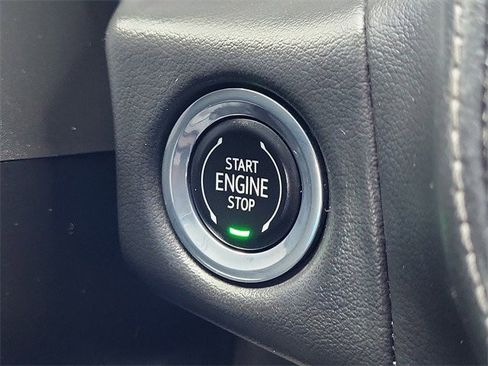 Used 2023 Chevrolet Tahoe Z71 w/ Luxury Package image 30