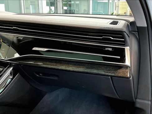 Used 2023 Audi Q7 Premium Plus w/ Premium Plus Package image 19