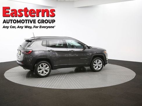 Used 2021 Jeep Compass Limited AWD/4WD image 41