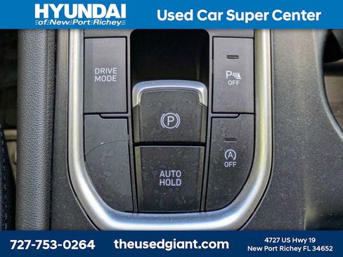 Used 2020 Hyundai Santa Fe SEL w/ Convenience Package image 28