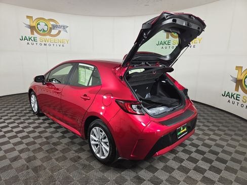 Used 2025 Toyota Corolla SE w/ SE Package FWD image 29