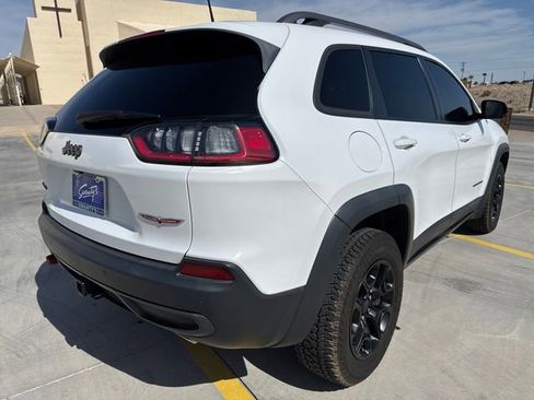 Used 2019 Jeep Cherokee Trailhawk AWD/4WD image 5