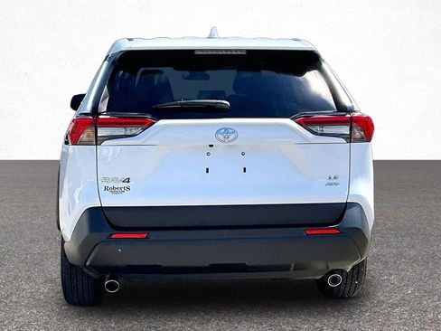 Certified 2025 Toyota RAV4 LE AWD/4WD image 6