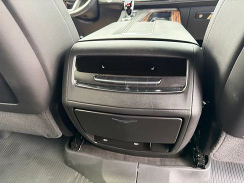 Certified 2024 Cadillac Escalade ESV Premium Luxury AWD/4WD image 21