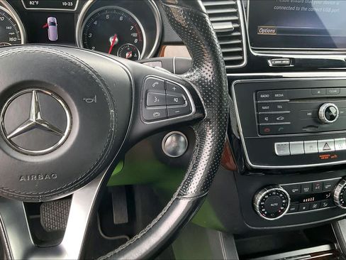 Used 2019 Mercedes-Benz GLS 450 4MATIC image 24