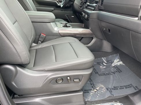 New 2026 Chevrolet Silverado 2500 LTZ w/ LTZ Premium Package AWD/4WD image 25