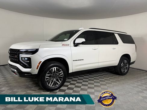 Used 2025 Chevrolet Suburban Z71 AWD/4WD image 1