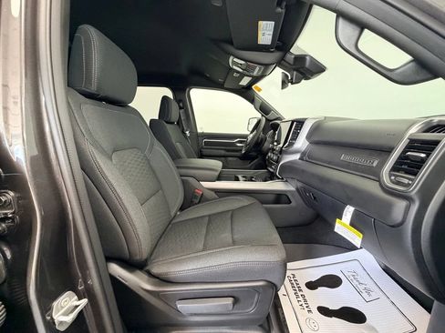 New 2026 RAM 1500 Big Horn AWD/4WD image 9