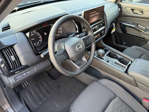 New 2026 Nissan Pathfinder SV FWD image 4