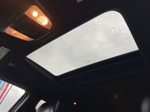 Used 2020 Jeep Grand Cherokee Limited image 24