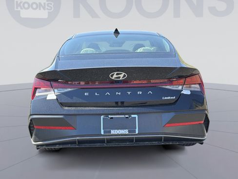 New 2026 Hyundai Elantra Limited FWD image 5