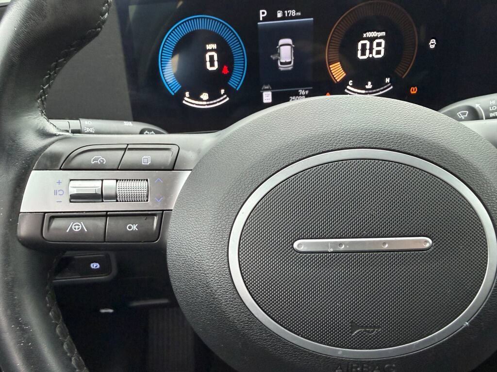 Used 2024 Hyundai Kona SEL FWD image 15