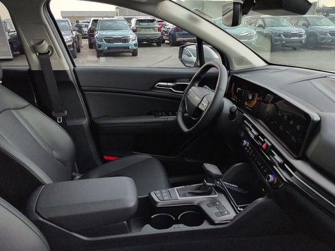 New 2026 Kia Sportage EX FWD image 7